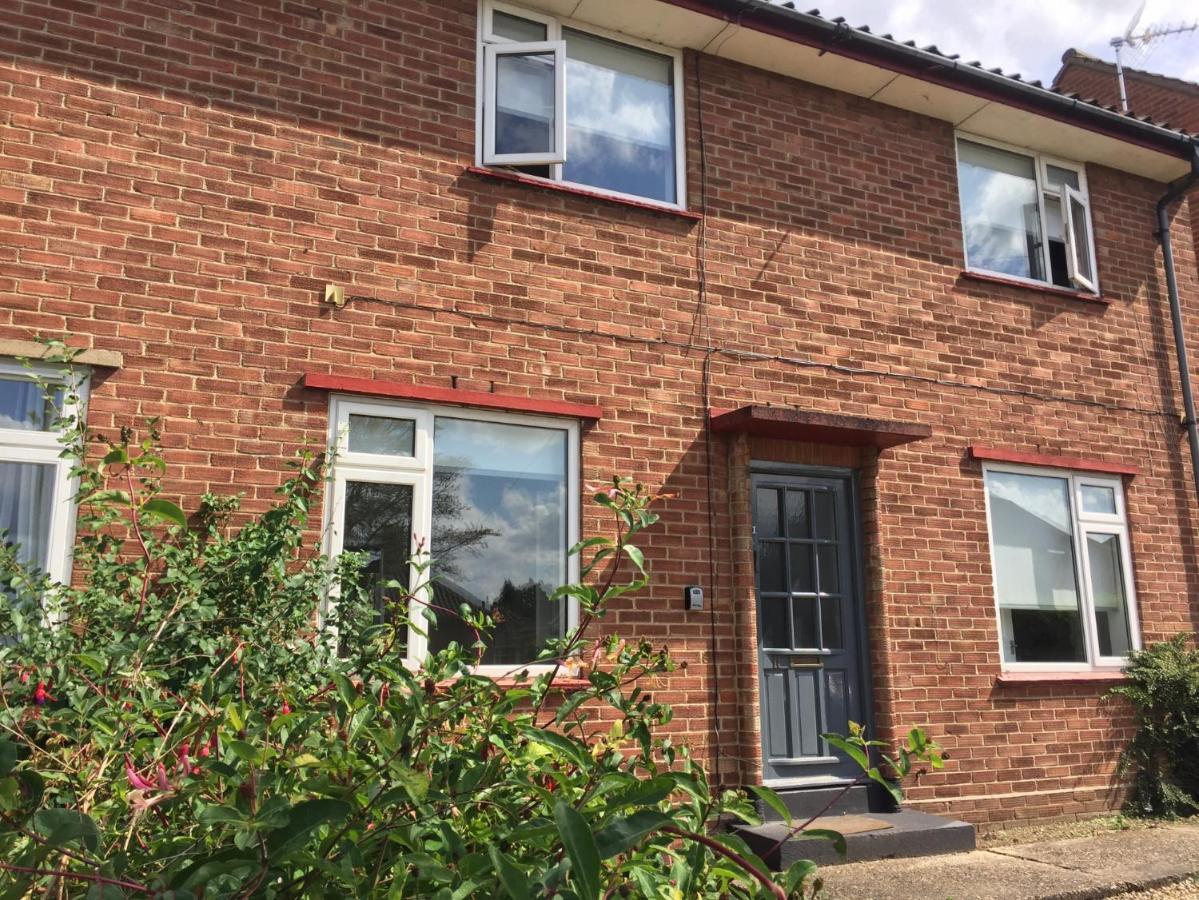 ホテル Golden Triangle House ノリッチ エクステリア 写真